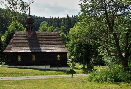 Dřevěný kostel sv.Jana Nepomuckého Klepáčov_1