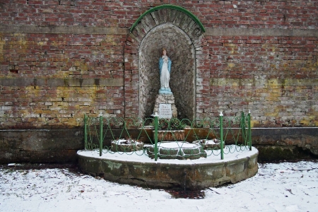  Křížová cesta s kaplí Panny Marie Růžencové (Suchý Důl )