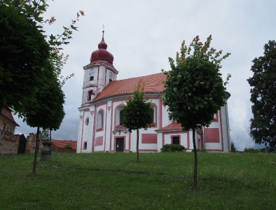 Lišťany - Kostel sv. Petra a Pavla_4